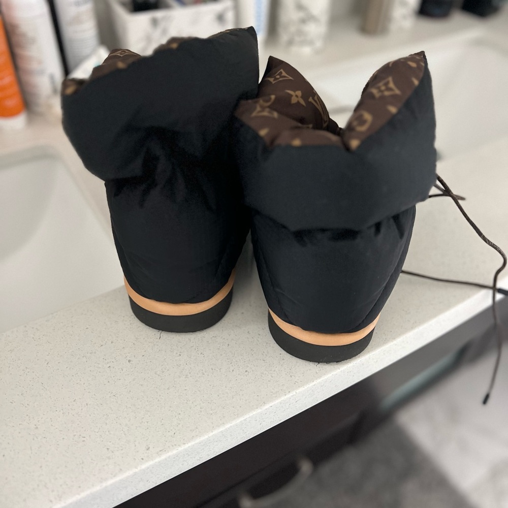 Louis Vuitton snow boots - worn 2 times. In almost brand new condition. - Picture 2 of 8